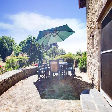 Holiday home Traditional In Ribeira Sacra With Garden