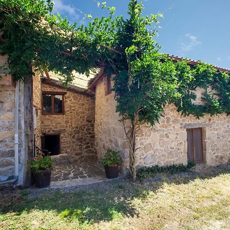 Traditional In Ribeira Sacra With Garden Castillon (Galicia)