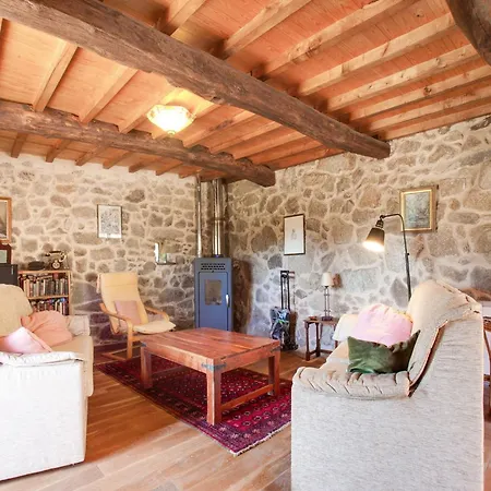 Traditional In Ribeira Sacra With Garden Castillon (Galicia)